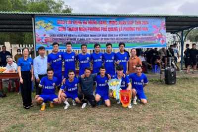 UBND phường Phổ Quang tổ chức bóng đá mừng Đảng mừng Xuân Giáp Thìn năm 2024